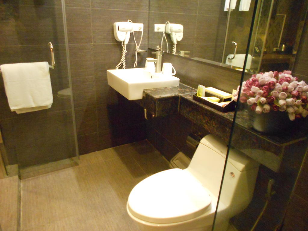 Venus Hotel Hanoi Eksteriør billede